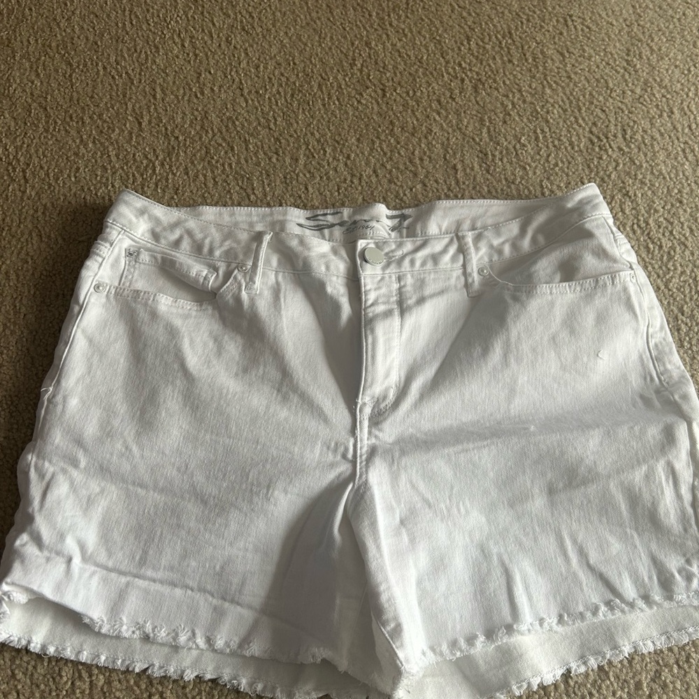 Seven7 Women's Crisp White Jean Shorts